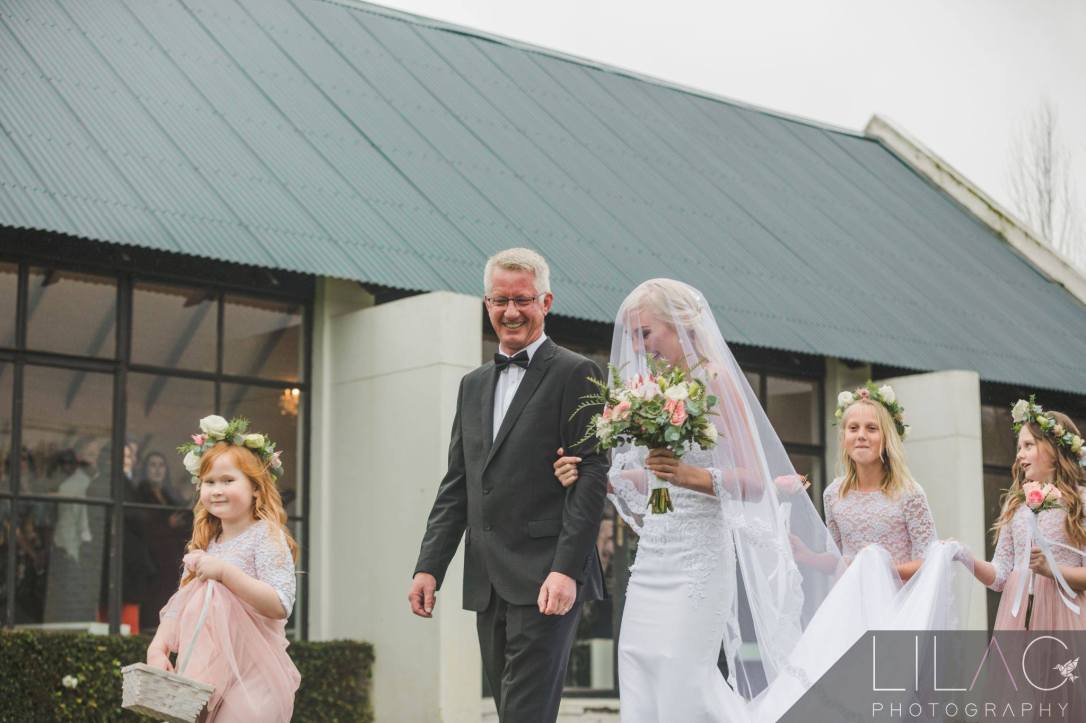 39930079_2402696733104029_2895532256493830144_o